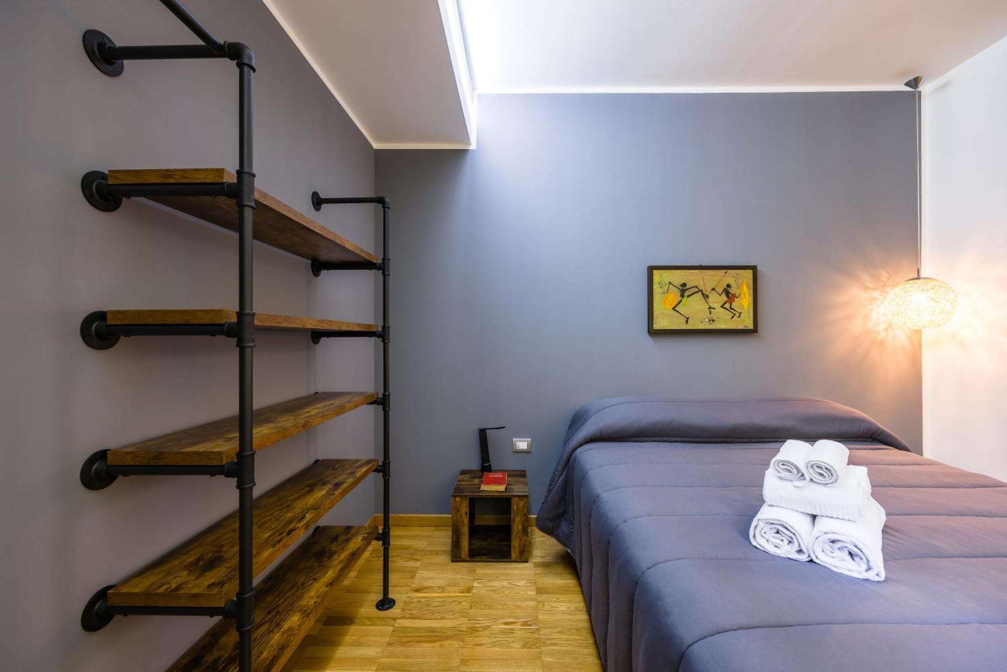 Fresh And Trendy Flat At Vomero